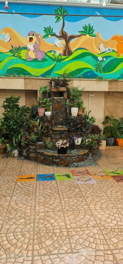 فضای آموزشی دبستان پارمیدا