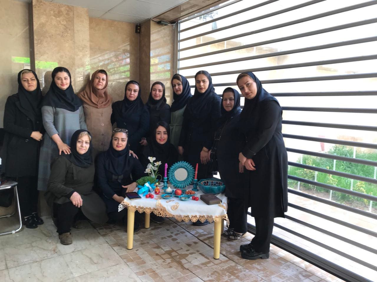 کادر دبستان پارمیدا